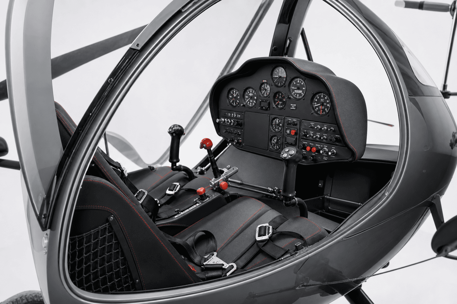 Instrument panel and controls of a modern autogyro